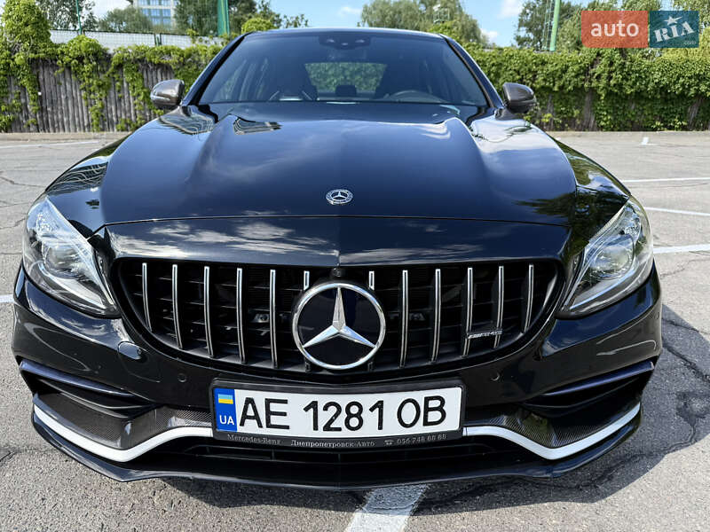 Седан Mercedes-Benz C-Class 2019 в Днепре