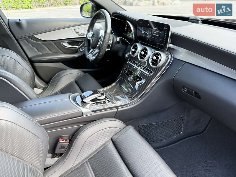 Седан Mercedes-Benz C-Class 2019 в Днепре