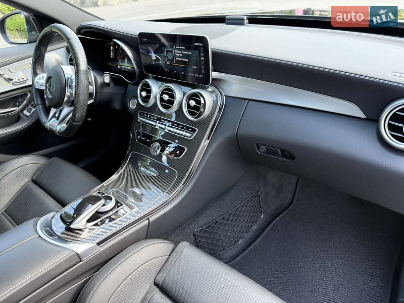 Седан Mercedes-Benz C-Class 2019 в Днепре
