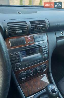 Универсал Mercedes-Benz C-Class 2006 в 