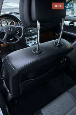 Универсал Mercedes-Benz C-Class 2009 в 