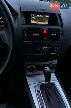 Универсал Mercedes-Benz C-Class 2009 в 