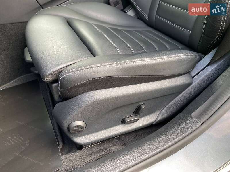 Универсал Mercedes-Benz C-Class 2018 в Киеве