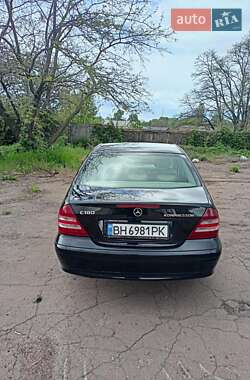 Седан Mercedes-Benz C-Class 2004 в 