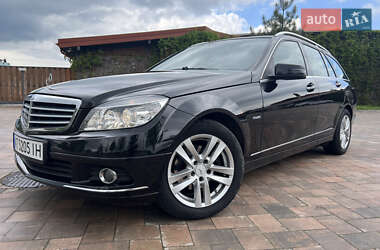 Універсал Mercedes-Benz C-Class 2010 в 