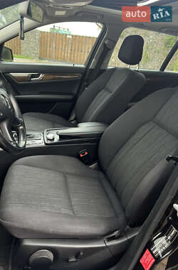 Універсал Mercedes-Benz C-Class 2010 в 