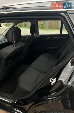 Універсал Mercedes-Benz C-Class 2010 в 