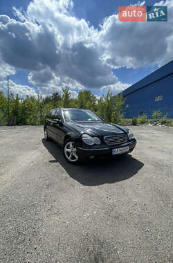 Універсал Mercedes-Benz C-Class 2002 в Києві