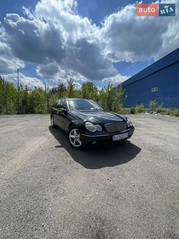 Универсал Mercedes-Benz C-Class 2002 в Киеве