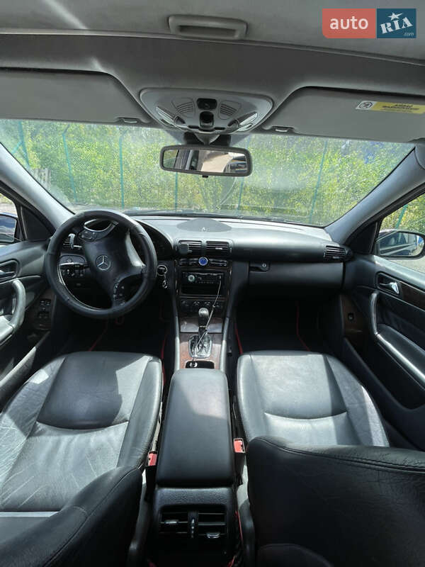 Универсал Mercedes-Benz C-Class 2002 в Киеве