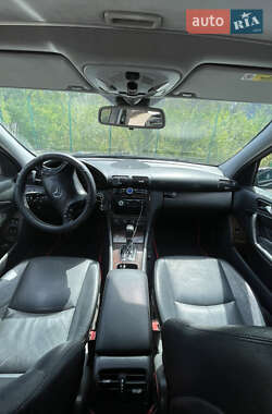 Универсал Mercedes-Benz C-Class 2002 в 