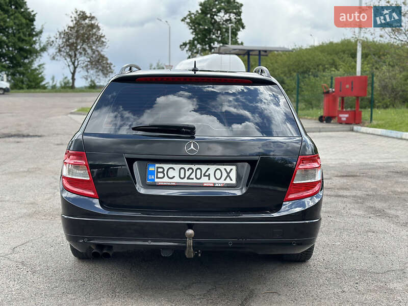 Универсал Mercedes-Benz C-Class 2008 в Львове