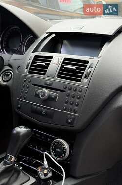 Седан Mercedes-Benz C-Class 2011 в 