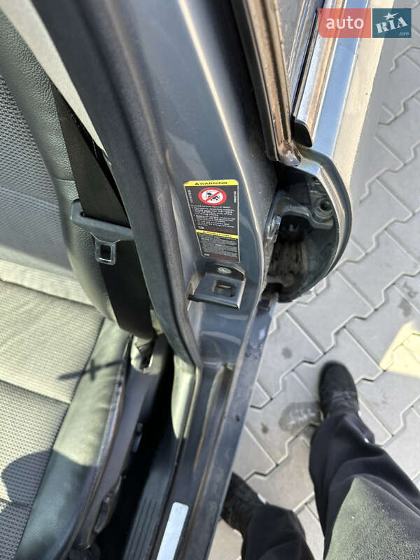 Седан Mercedes-Benz C-Class 2004 в Львові
