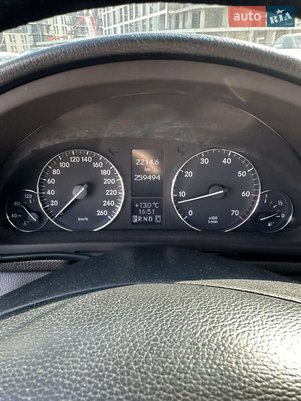 Седан Mercedes-Benz C-Class 2004 в Львові