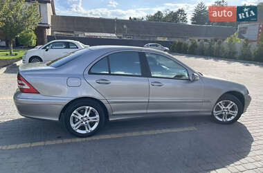 Седан Mercedes-Benz C-Class 2006 в 