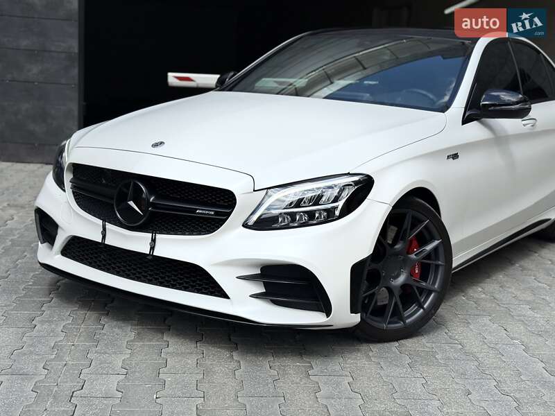 Седан Mercedes-Benz C-Class 2019 в Києві