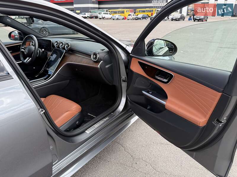 Седан Mercedes-Benz C-Class 2022 в Киеве