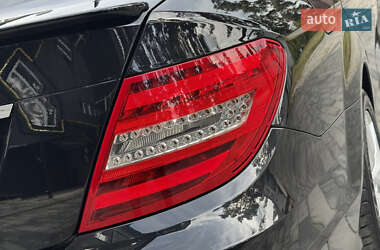 Седан Mercedes-Benz C-Class 2011 в 