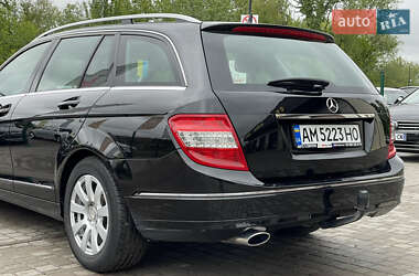 Универсал Mercedes-Benz C-Class 2009 в 