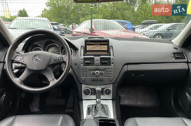 Универсал Mercedes-Benz C-Class 2009 в 