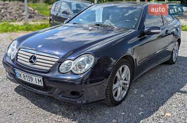 Купе Mercedes-Benz C-Class 2005 в 