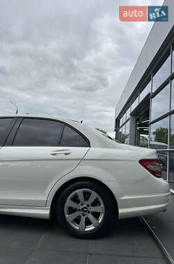 Седан Mercedes-Benz C-Class 2011 в 
