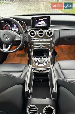 Седан Mercedes-Benz C-Class 2017 в 