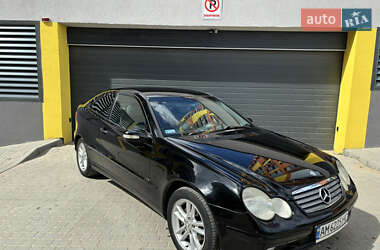 Купе Mercedes-Benz C-Class 2001 в 