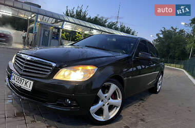 Седан Mercedes-Benz C-Class 2010 в 