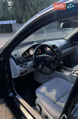 Седан Mercedes-Benz C-Class 2010 в 