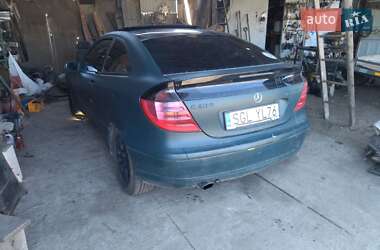 Купе Mercedes-Benz C-Class 2002 в 