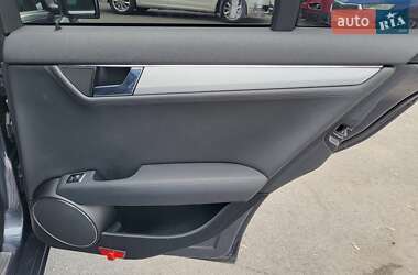Универсал Mercedes-Benz C-Class 2010 в 