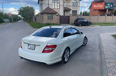 Седан Mercedes-Benz C-Class 2011 в 