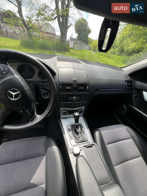 Седан Mercedes-Benz C-Class 2008 в Яготине