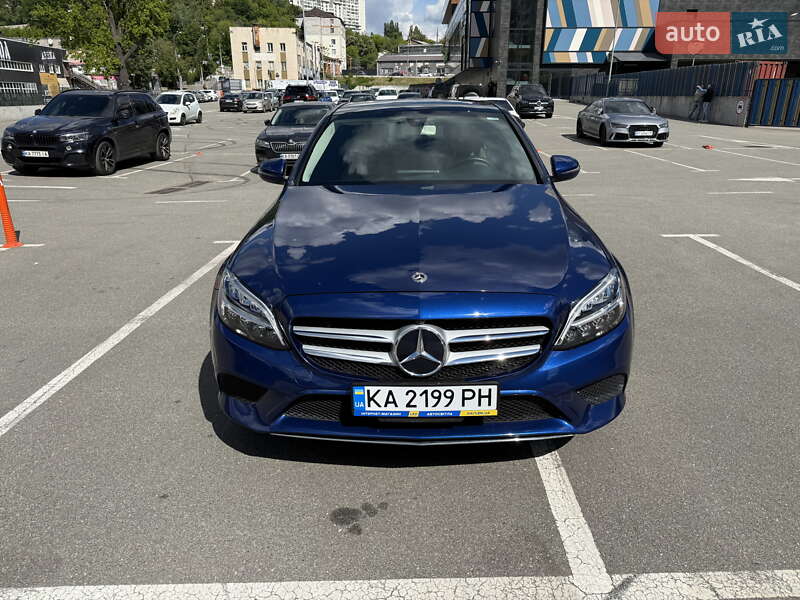 Седан Mercedes-Benz C-Class 2018 в Киеве