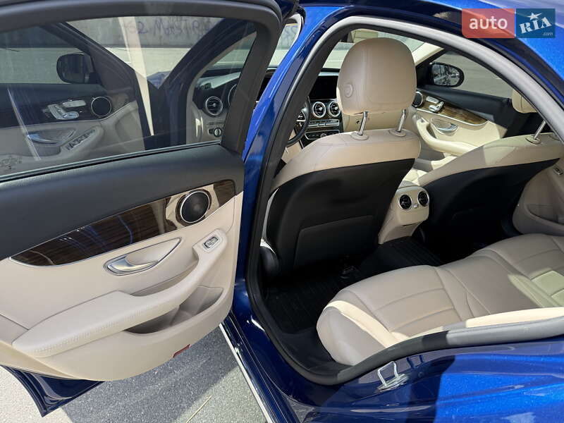 Седан Mercedes-Benz C-Class 2018 в Киеве