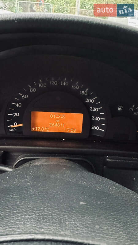 Седан Mercedes-Benz C-Class 2002 в Чорноморську