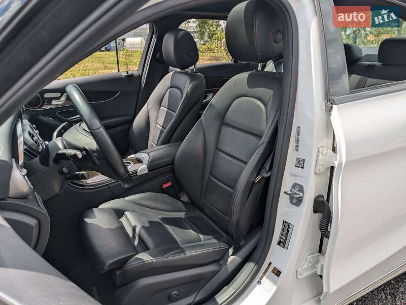 Седан Mercedes-Benz C-Class 2017 в Киеве