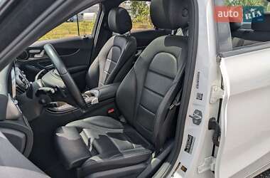 Седан Mercedes-Benz C-Class 2017 в 