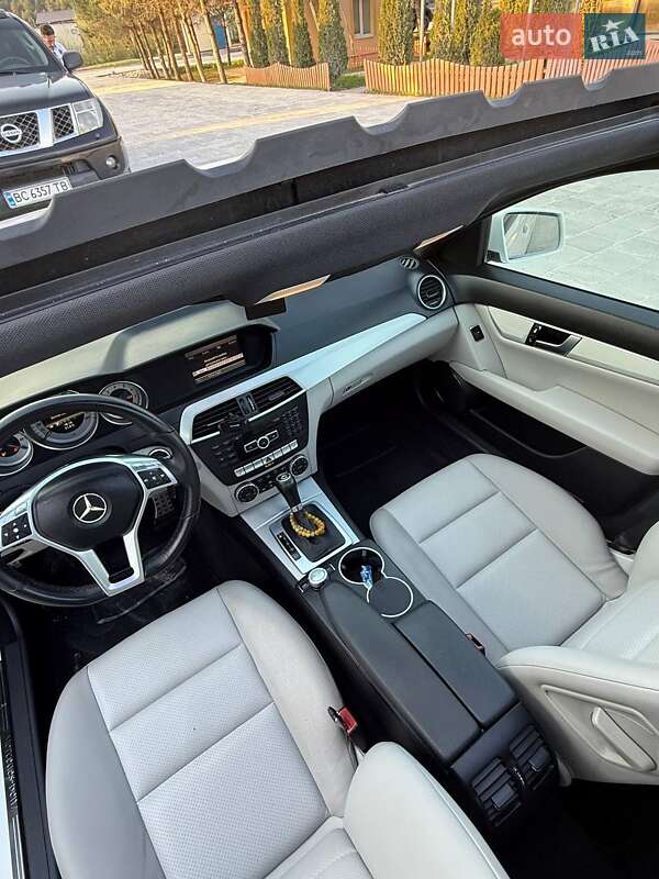 Седан Mercedes-Benz C-Class 2012 в Миколаєві