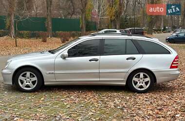 Универсал Mercedes-Benz C-Class 2005 в 