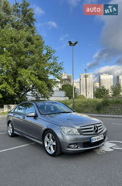 Седан Mercedes-Benz C-Class 2011 в 