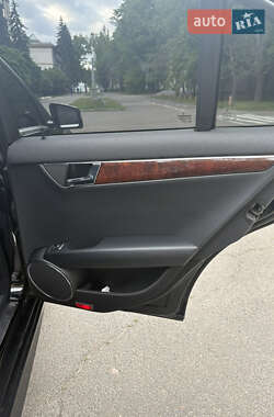 Седан Mercedes-Benz C-Class 2010 в 