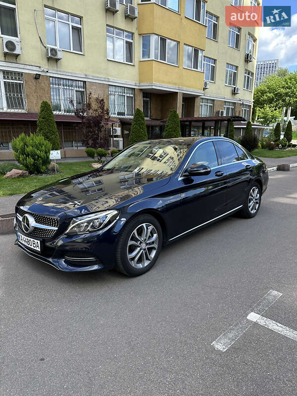 Седан Mercedes-Benz C-Class 2018 в Киеве