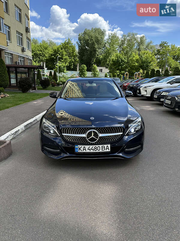 Седан Mercedes-Benz C-Class 2018 в Киеве