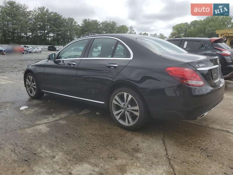 Седан Mercedes-Benz C-Class 2018 в Львове