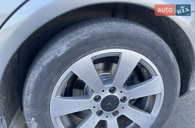 Седан Mercedes-Benz C-Class 2011 в 