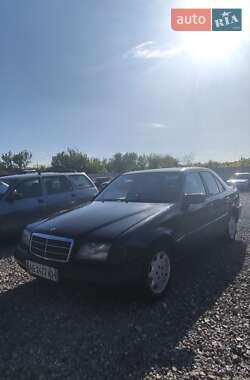 Седан Mercedes-Benz C-Class 1995 в Кривому Розі