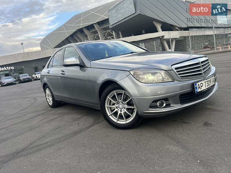 Mercedes-Benz C-Class 2007